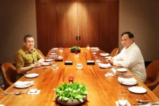 Prabowo Gelar Pertemuan...