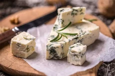 Blue Cheese Keju Berbau...