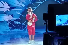 Gelar Konser, Farel...