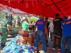 2.000 Pengungsi Banjir...