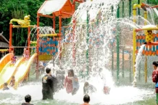 Bugis Waterpark Adventure...