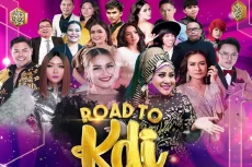 Ratu Dangdut Elvy Sukaesih,...