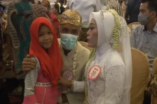 Meriah! 120 Pasangan...