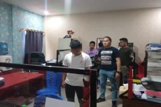 2 Kali Cabuli Gadis...