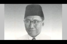Profil Prof Bahder Djohan,...