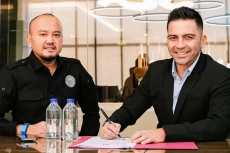 Javier Roca Resmi Pelatih...