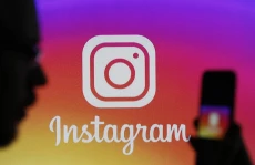Instagram Kena Denda...