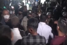 Pilkades Sei Paham Ricuh,...