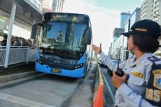 Mulai Hari Ini Transjakarta...