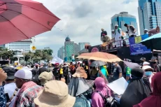 Tolak Kenaikan Harga...