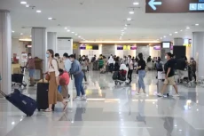 Angkasa Pura I Layani...