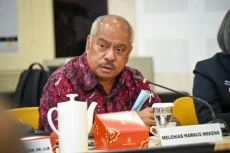 Legislator Golkar Tawarkan...
