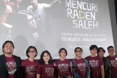 Filmnya Dibajak, Para...
