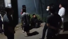 Nyamar Jadi Santri,...