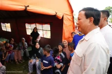 Prabowo Subianto Tinjau...
