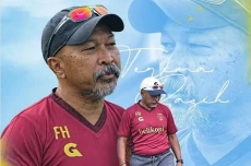 Persela Lamongan Akhiri...