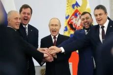 4 Wilayah Ukraina Gabung...