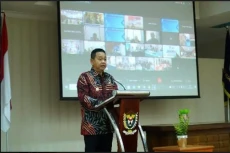 Banyak Tenaga Kerja...
