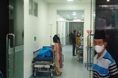 Air Mata Suparti Menitik,...