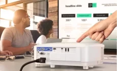 Projector Berbasis Cloud...