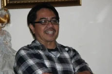 Ade Armando Salahkan...