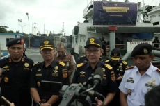 Bea Cukai Tangkap Kapal...