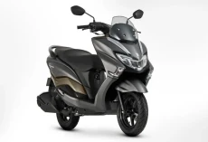 Lahir di India, Suzuki...