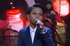 Bertabur Bintang, Kilau...