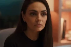 Film Mila Kunis Luckiest...