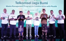 Telkomsel Jaga Bumi...