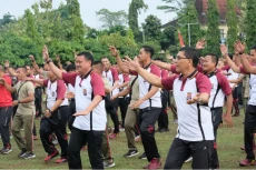 Perkuat Persaudaraan,...