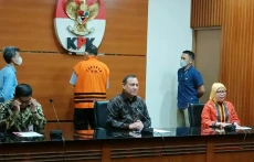 Mantan Kepala BPN Riau...