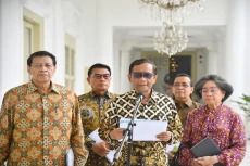 Pemerintah Anugerahkan...