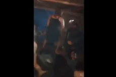 Ada Tarian Erotis Wanita...
