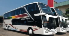 Nyaman Bak Hotel Berjalan,...