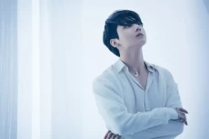 Jungkook Tampil di Upacara...