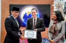 Raja Ampat Raih Penghargaan...