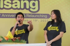 Makin Serius Berbinis...