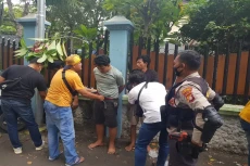 Polisi Kembali Gerebek...