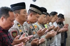 Peduli Korban Gempa...