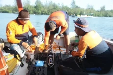 TNI AL Pakai 4 Alat...