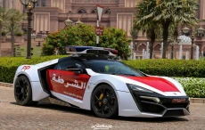 10 Mobil Polisi Terbaik...