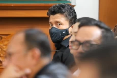 Hakim Minta JPU Hadirkan...