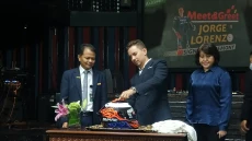 Sambangi Indonesia,...