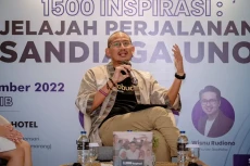 Mengambil Inspirasi...