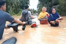 4 Desa di Madina Diterjang...