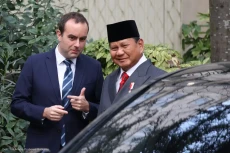 Kunjungi Paris, Prabowo...
