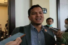 PKS Gelar Pertemuan...
