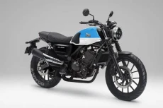 Senggol Kawasaki W 250,...
