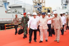 Kunjungi PT PAL, Prabowo...